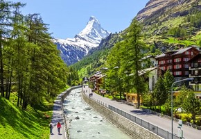 Glacier Express & St Moritz